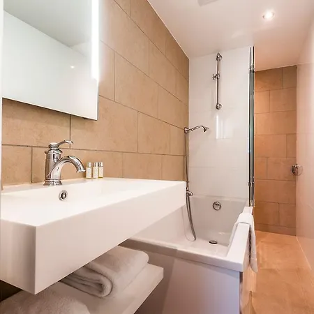 Hotel Western Saint-louis - Grand Paris - 4*