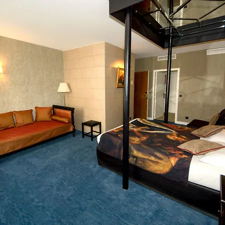 Western Saint-louis - Grand Paris - מלון