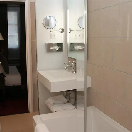 Western Saint-louis - Grand Paris - 4*