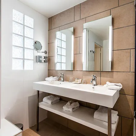 Western Saint-louis - Grand Paris - Hotell 4*